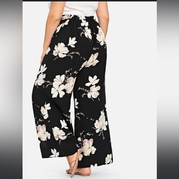 Lightweight Floral Wideleg Pants - Picture 1 of 4